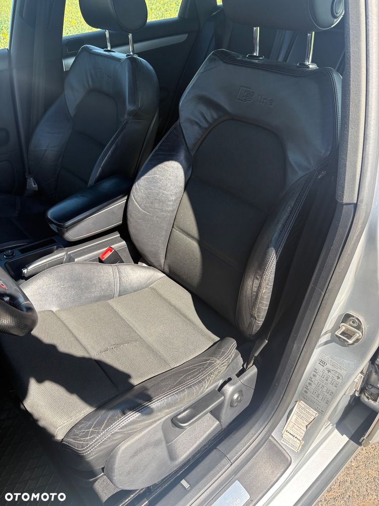 Audi A4 Avant 2.0 TDI Multitronic - 25