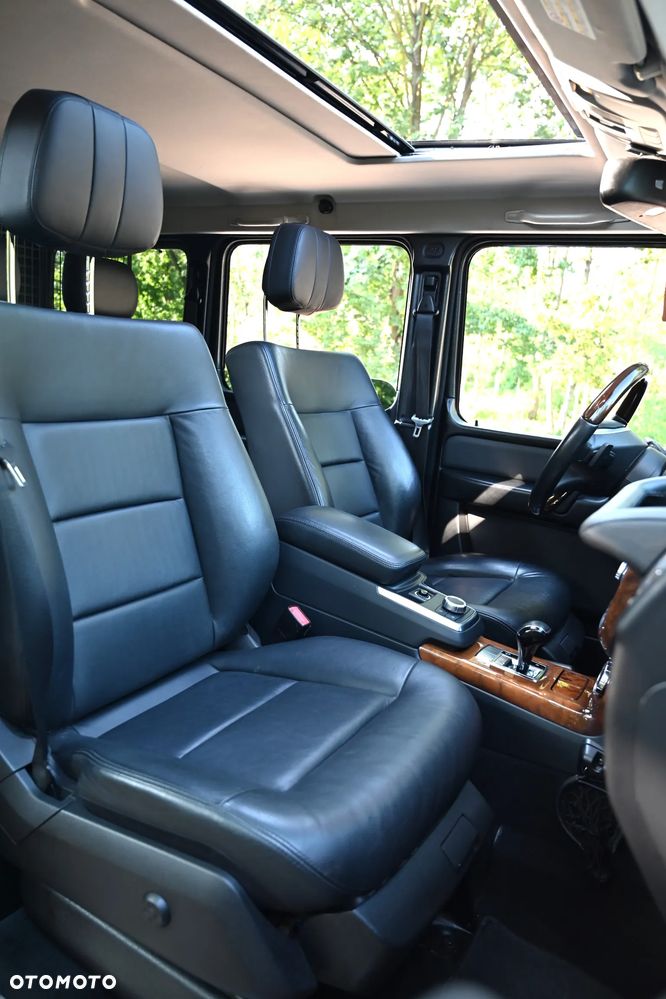 Mercedes-Benz Klasa G 500 7G-TRONIC - 31