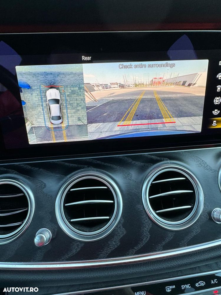 Mercedes-Benz E 220 d T 9G-TRONIC AMG Line - 37