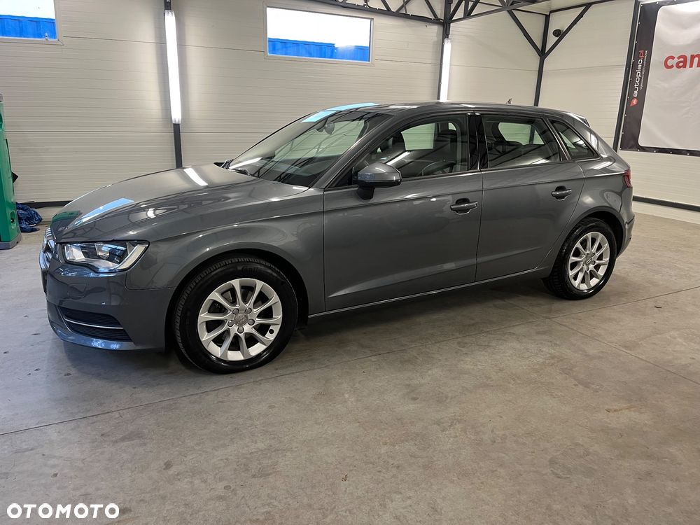 Audi A3 Sportback - 3