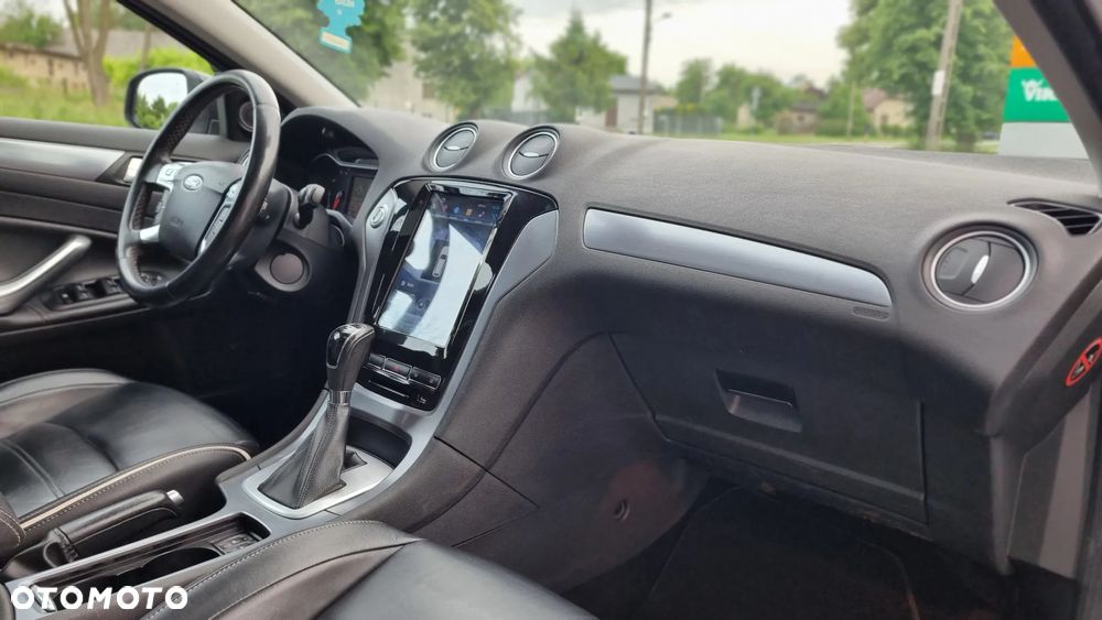 Ford Kuga 2.0 TDCi Titanium - 12