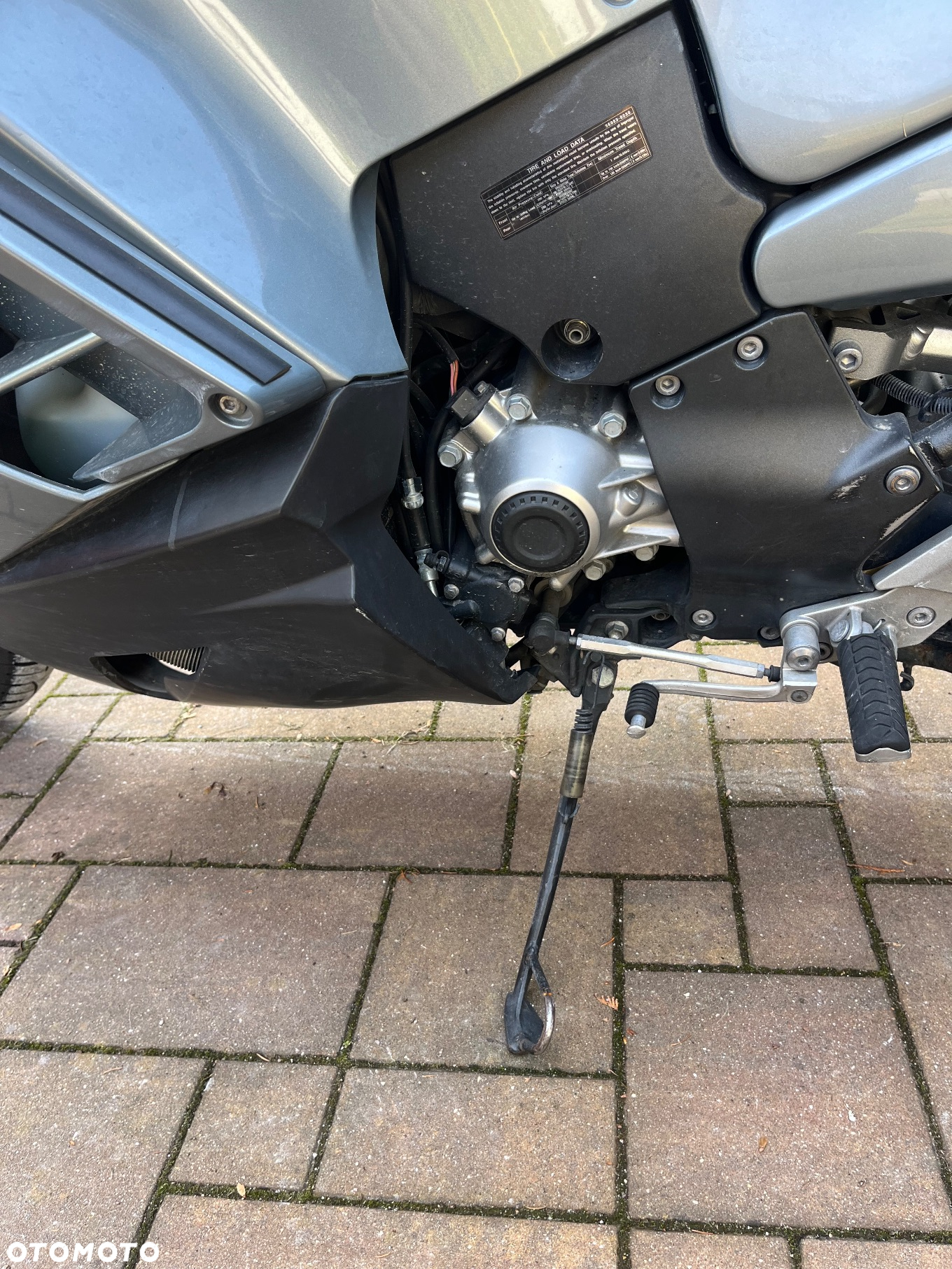 Kawasaki Concours - 12