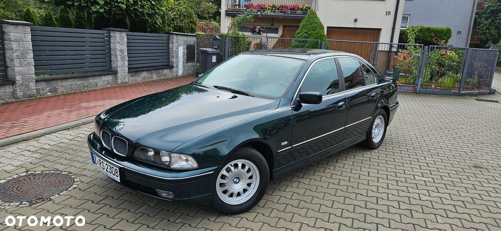 BMW Seria 5 520i - 11