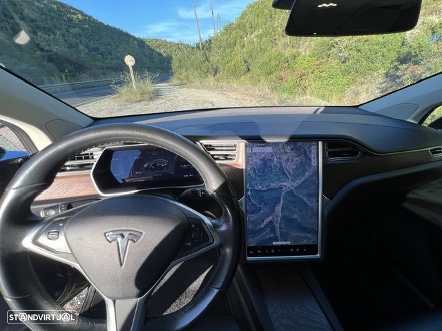 Tesla Model X Standard Range - 18