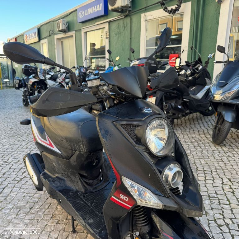 Sym FIDDLE CROX 50 - 7