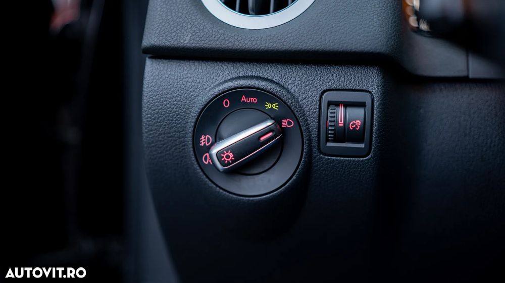 Volkswagen Tiguan 2.0 TDI DPF 4Motion BlueMotion Technology DSG Sport & Style - 25