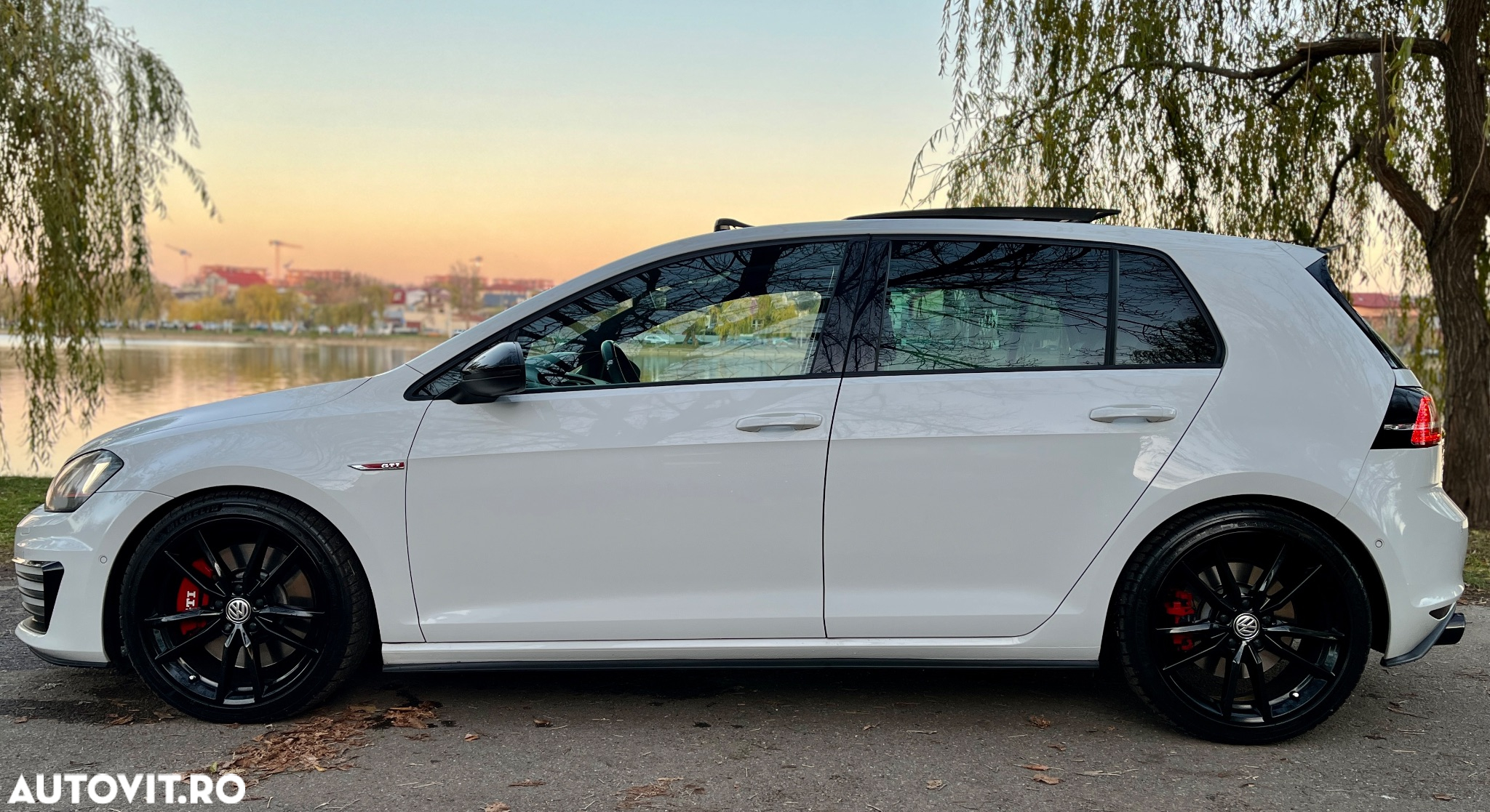 Volkswagen Golf 2.0 TSI BMT DSG GTI Performance - 5