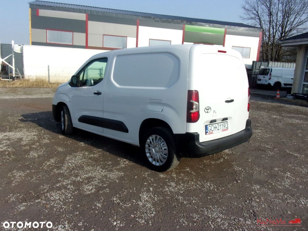 Toyota Proace City - 31