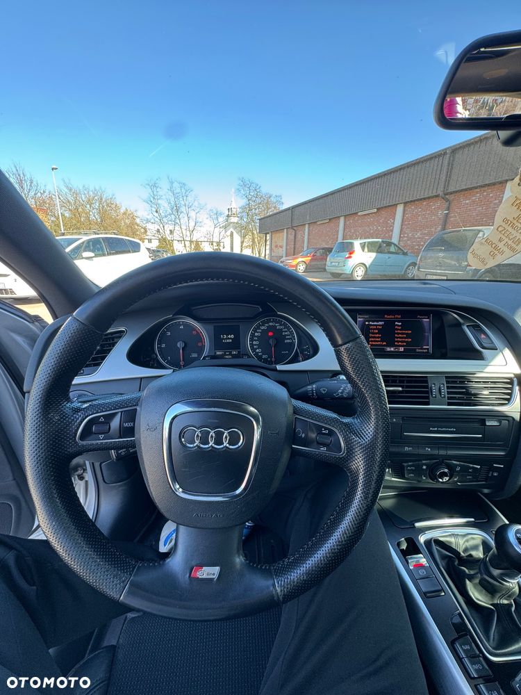 Audi A4 Avant 2.0 TDI - 8