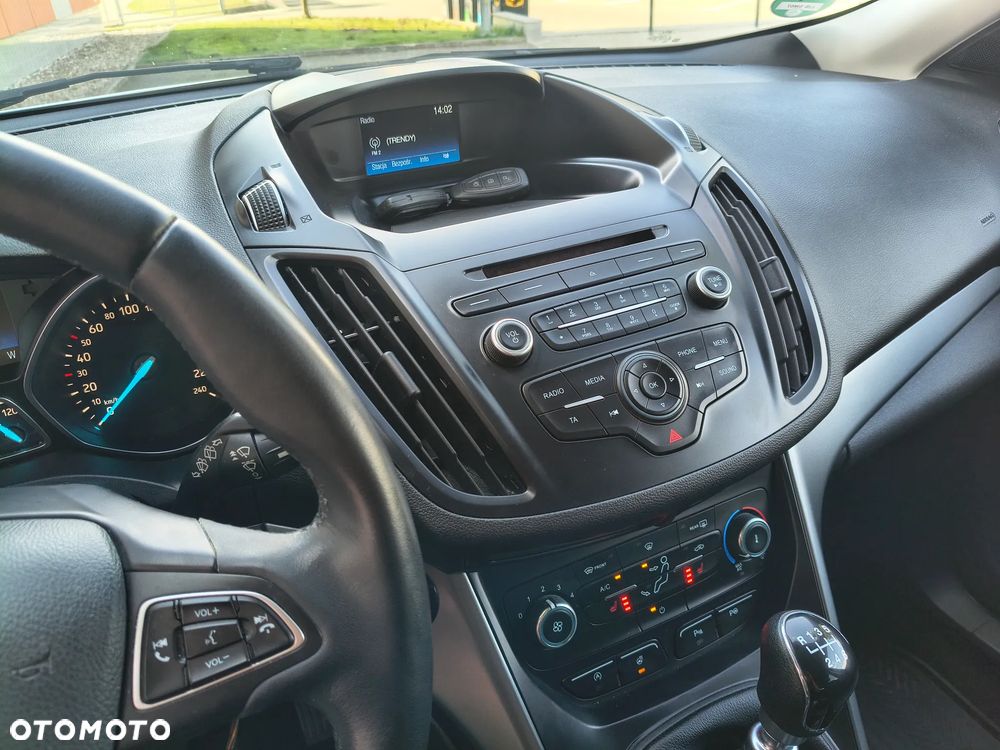 Ford Kuga 1.5 EcoBoost 2x4 Trend - 14