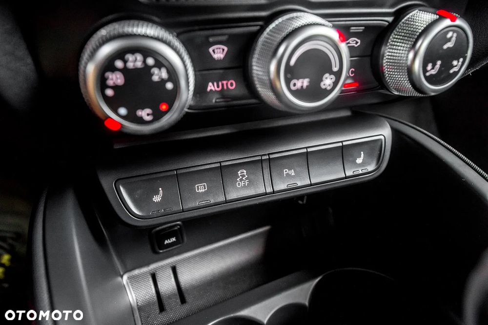 Audi A1 Sportback 1.4 TFSI S tronic S line edition m S line Sportpaket - 32