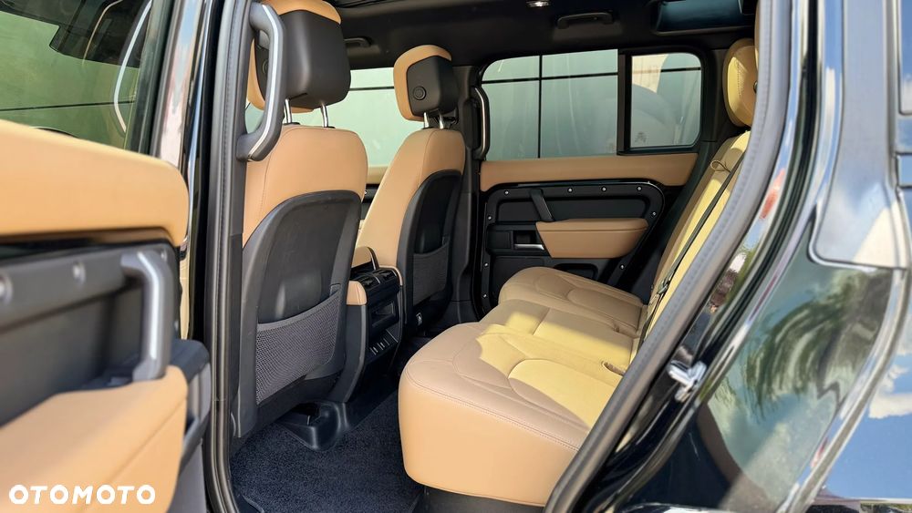 Land Rover Defender 3.0 D350 mHEV X-Dynamic HSE - 9