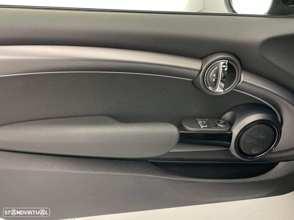 MINI 3 Portas Cooper SE - 15
