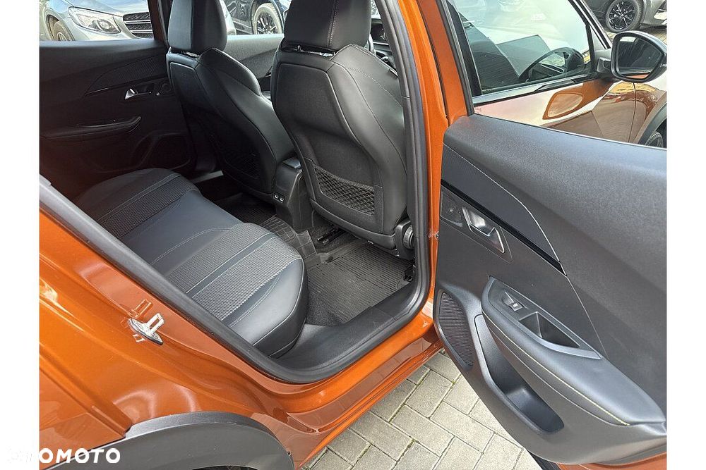 Peugeot 2008 1.5 BlueHDi GT Line S&S EAT8 - 28