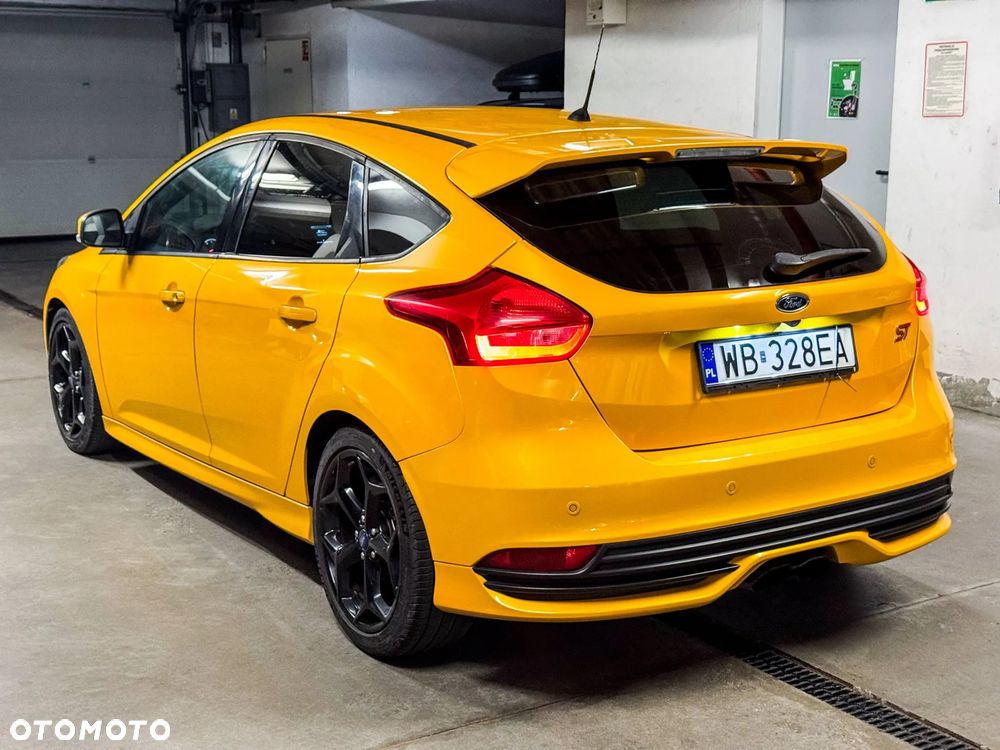 Ford Focus 2.0 EcoBoost ST-2 - 6