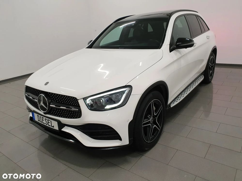 Mercedes-Benz GLC 220 d 4Matic 9G-TRONIC AMG Line Plus - 37