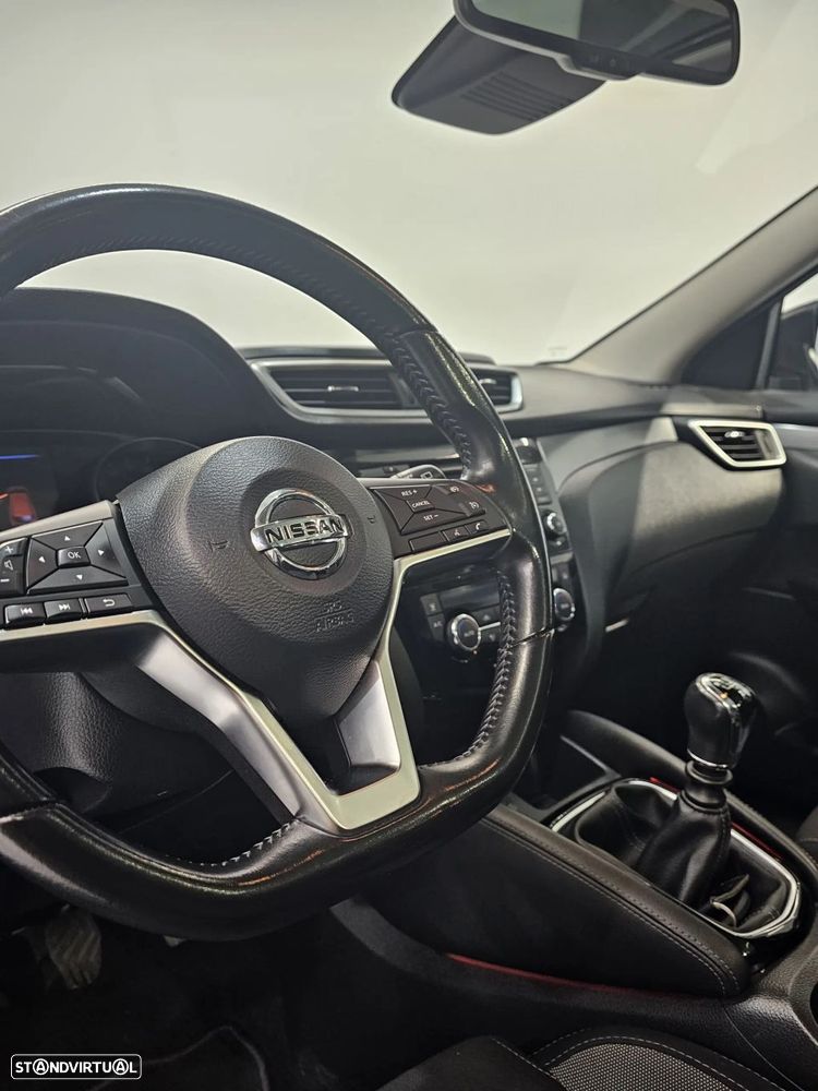 Nissan Qashqai 1.5 dCi N-Connecta J18 - 33