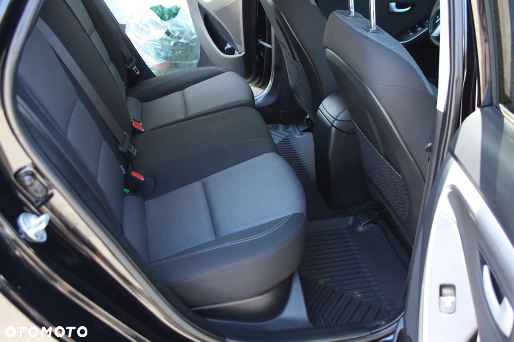Hyundai i30 1.4 Advantage - 12