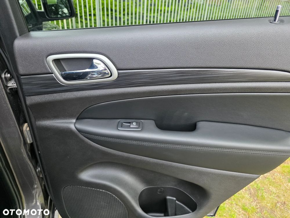 Jeep Grand Cherokee 3.6 V6 Summit - 34