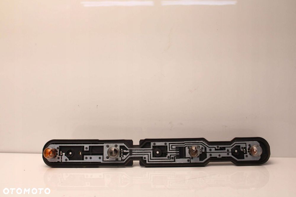 WKŁAD LAMPY GNIAZDO ŻARÓWEK TYŁ LEWY = PRAWY RENAULT MASTER III 17109800 - 1