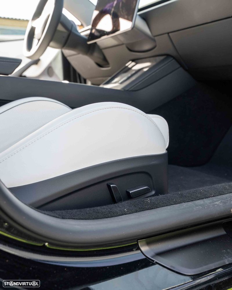 Tesla Model 3 Performance Tração Integral - 36