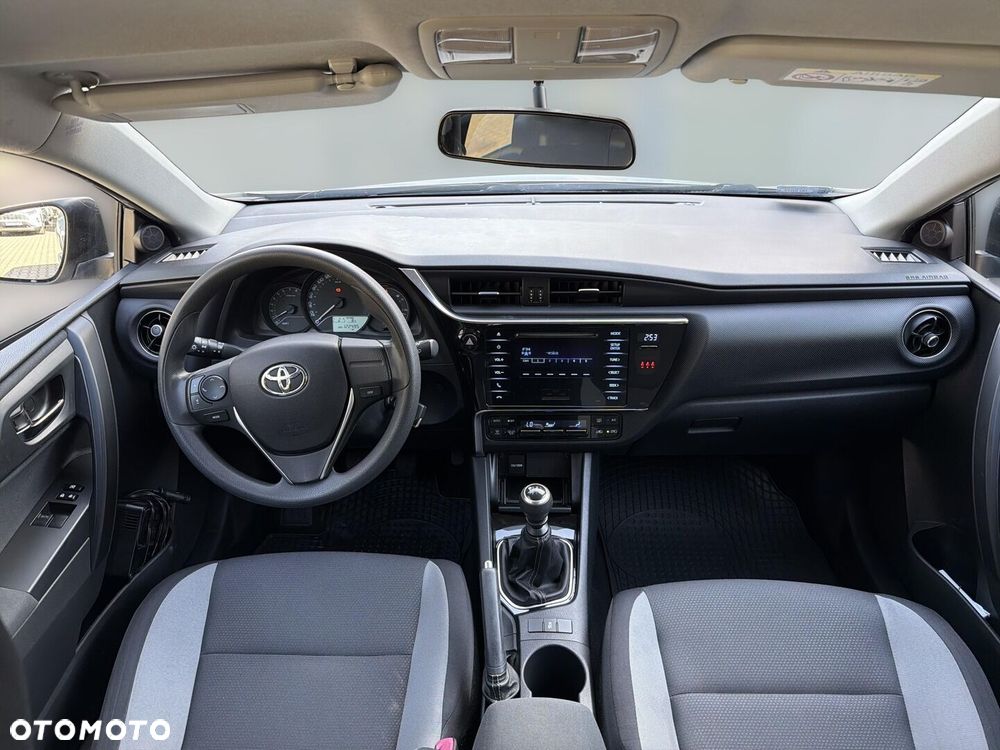 Toyota Auris 1.33 VVT-i Active - 18