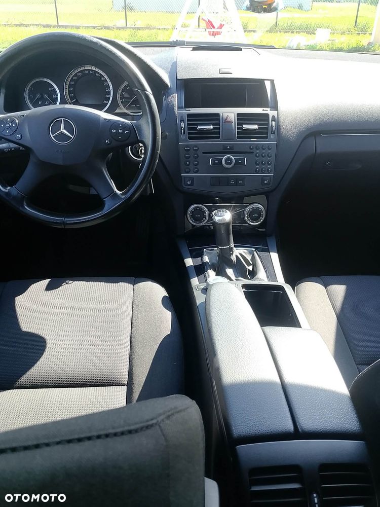 Mercedes-Benz Klasa C 180 CGI BlueEFFICIENCY - 7