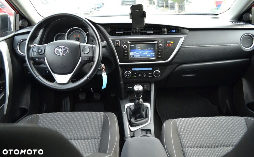 Toyota Auris 1.33 VVT-i Terra - 31