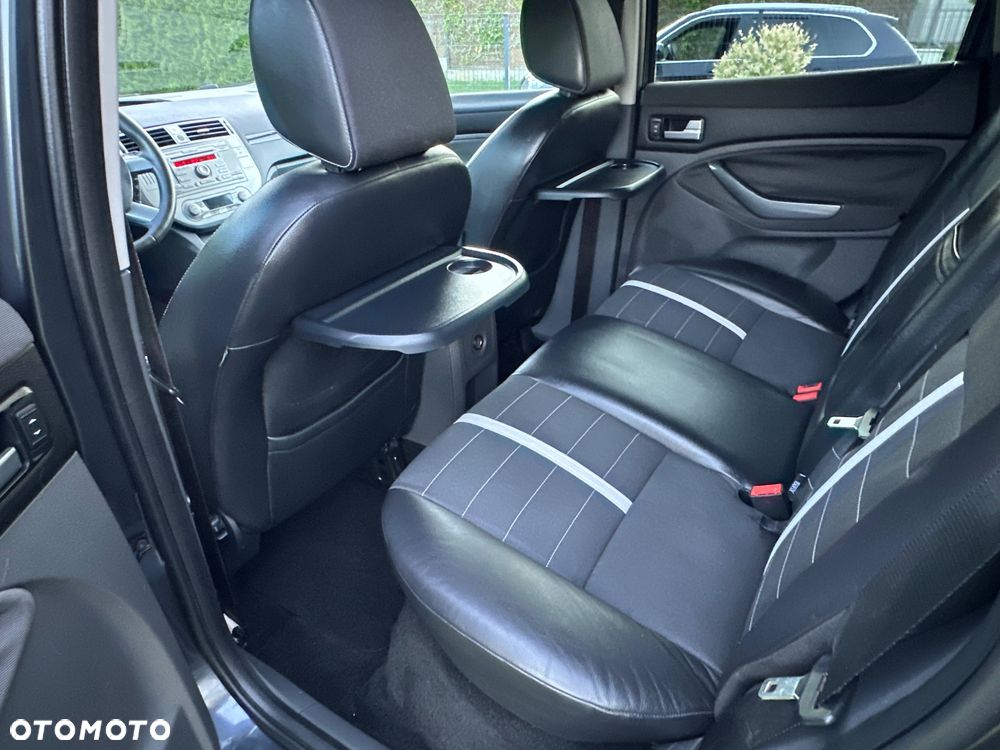 Ford Kuga 2.0 TDCi 4x4 Titanium - 37