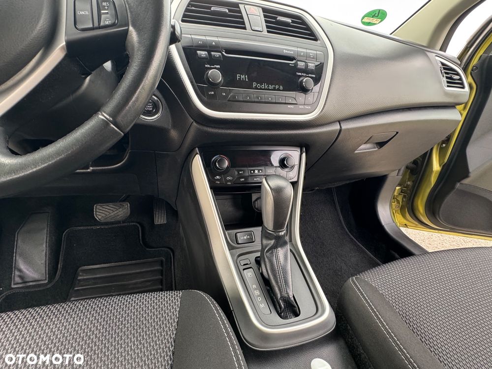 Suzuki SX4 S-Cross 1.6 VVT CVT 4x2 Comfort+ - 34