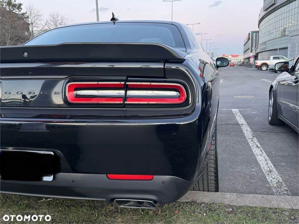 Dodge Challenger 5.7 R/T - 13