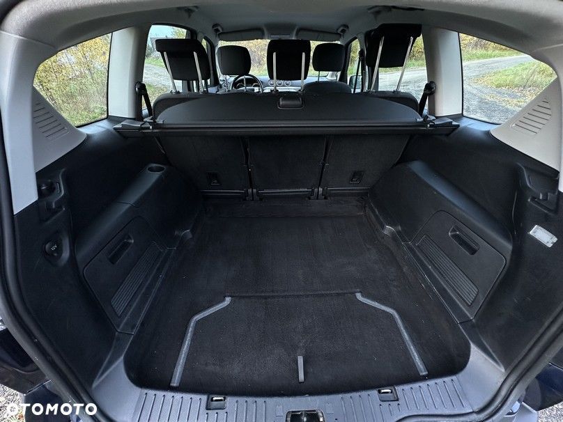 Ford S-Max - 16