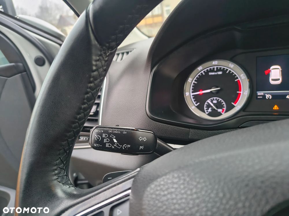 Skoda Karoq 1.0 TSI 4x2 Style DSG - 30