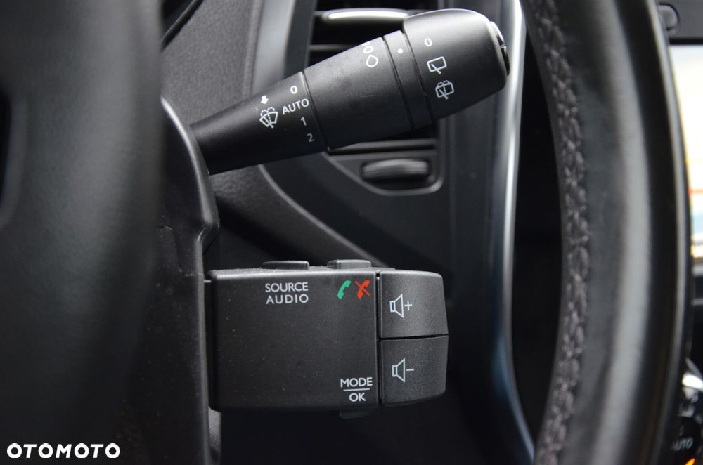 Renault Captur (ENERGY) TCe 90 LIMITED - 30