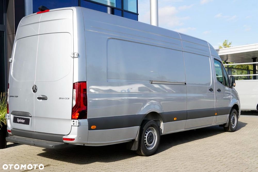 Mercedes-Benz Sprinter - 8