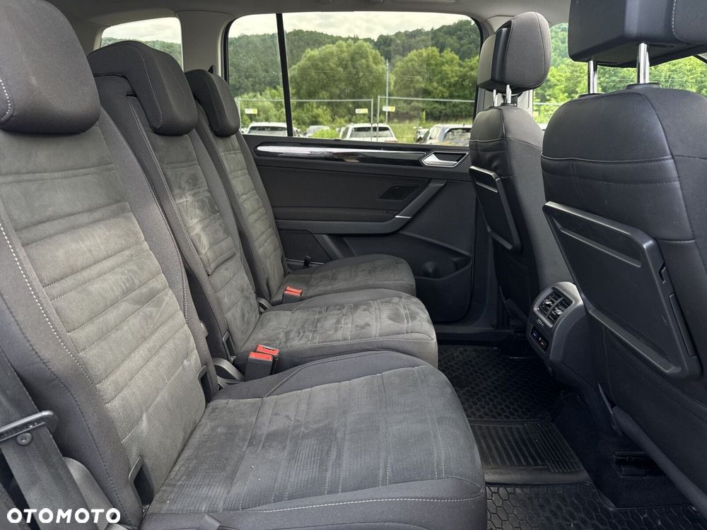 Volkswagen Touran 1.5 TSI EVO Highline DSG - 31
