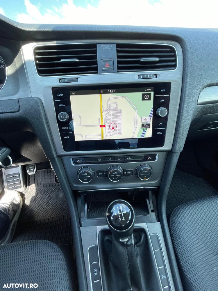 Volkswagen Golf 1.6 TDI DPF BlueMotion Technology Comfortline - 14