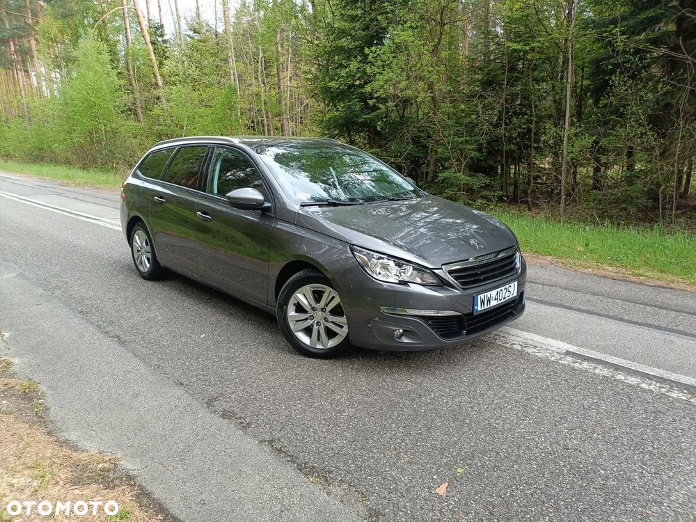 Peugeot 308 1.6 BlueHDi Allure S&S - 23