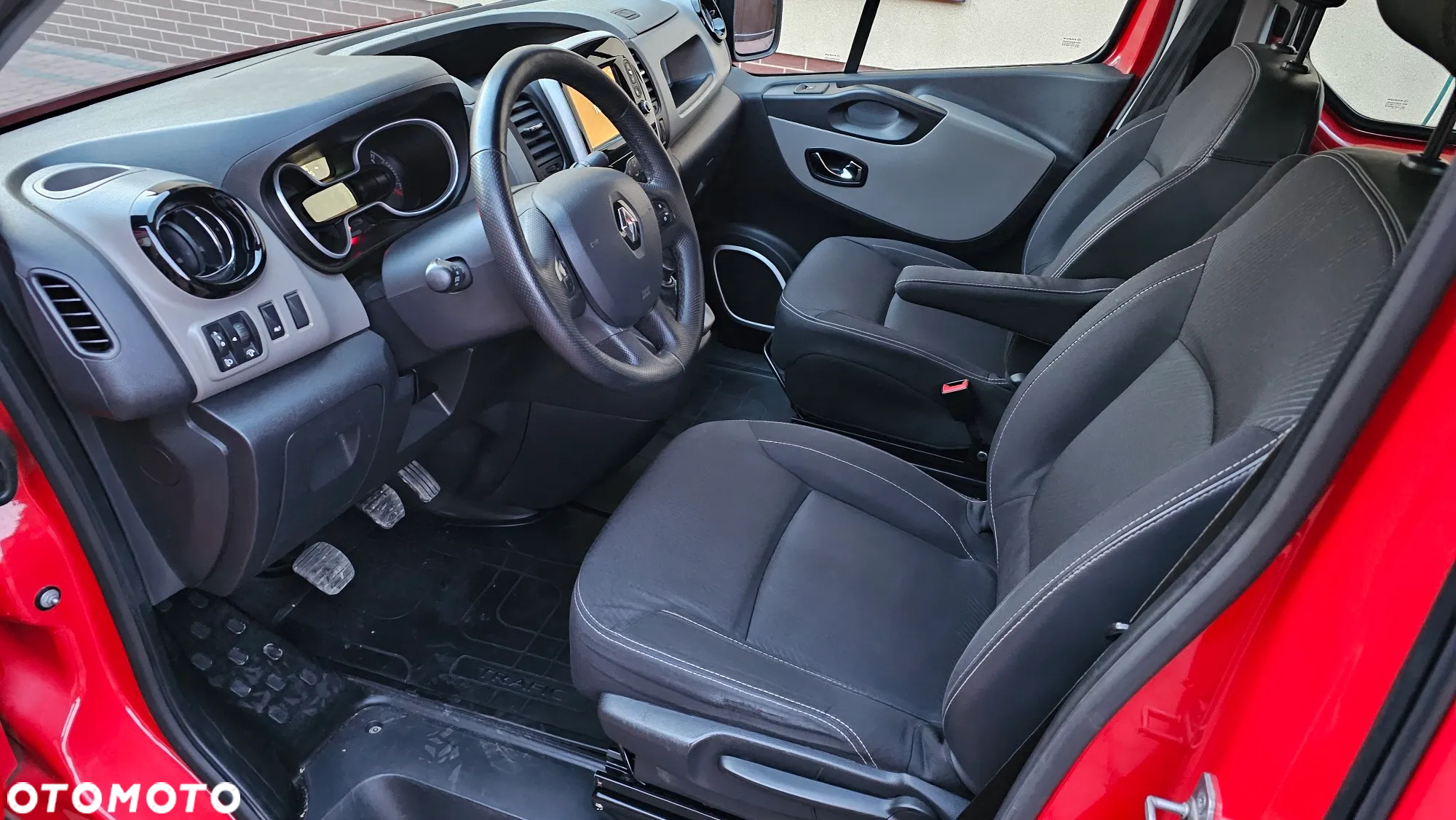 Renault Trafic ENERGY dCi 145 Grand Combi Expression - 30