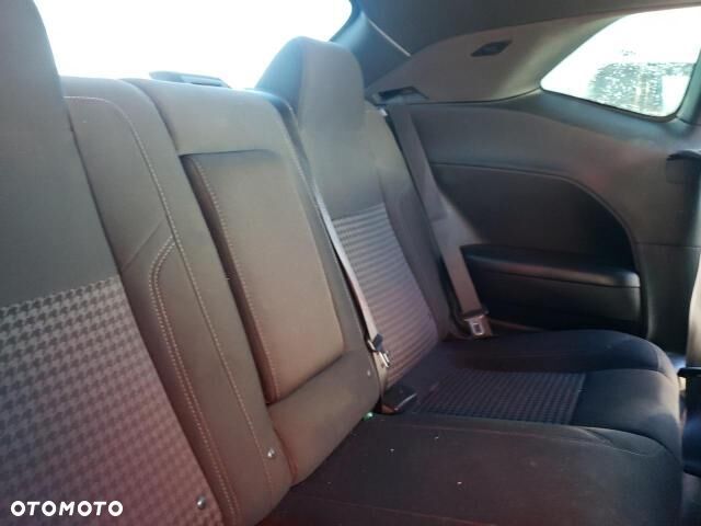 Dodge Challenger - 7