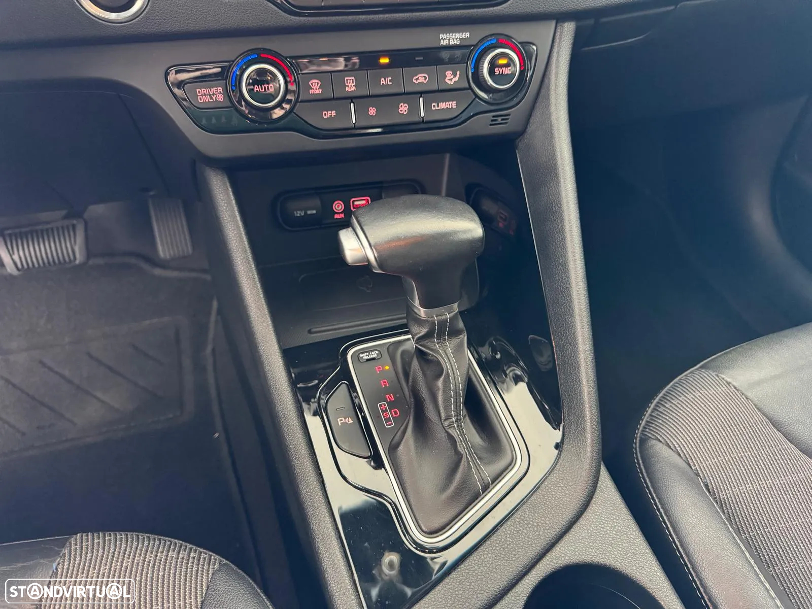 Kia Niro 1.6 GDi HEV - 18