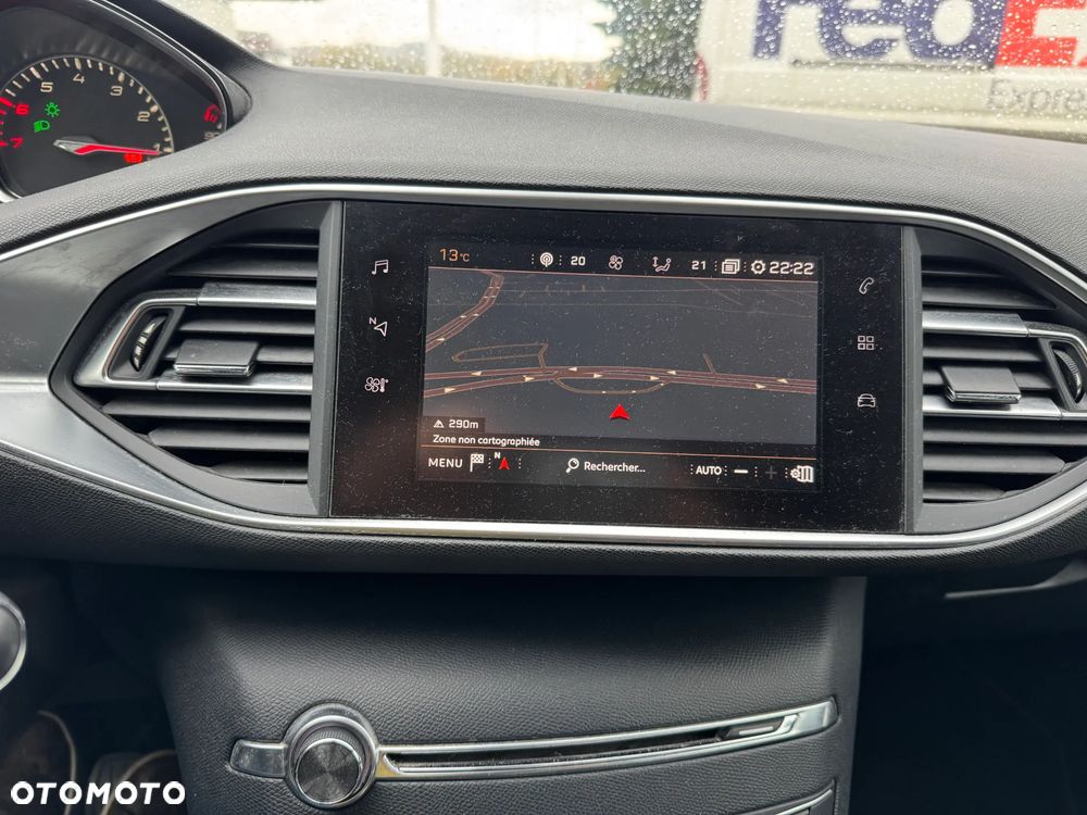 Peugeot 308 1.2 PureTech GPF Allure S&S - 16