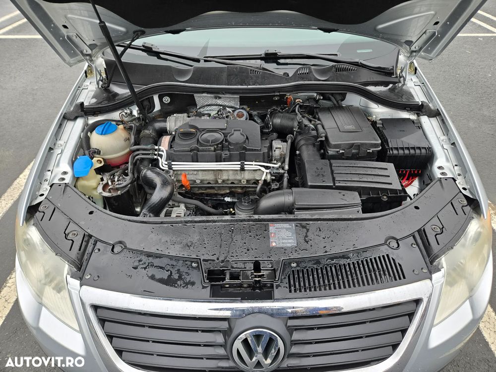 Volkswagen Passat 2.0 TDI DSG Comfortline - 10