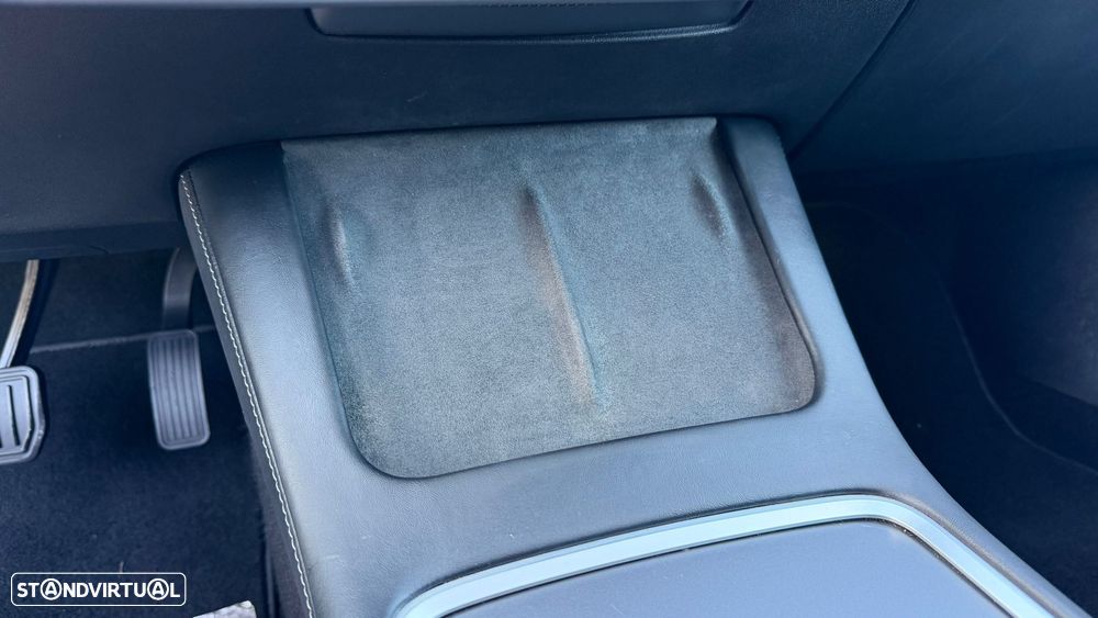 Tesla Model 3 Long-Range Dual Motor AWD - 36