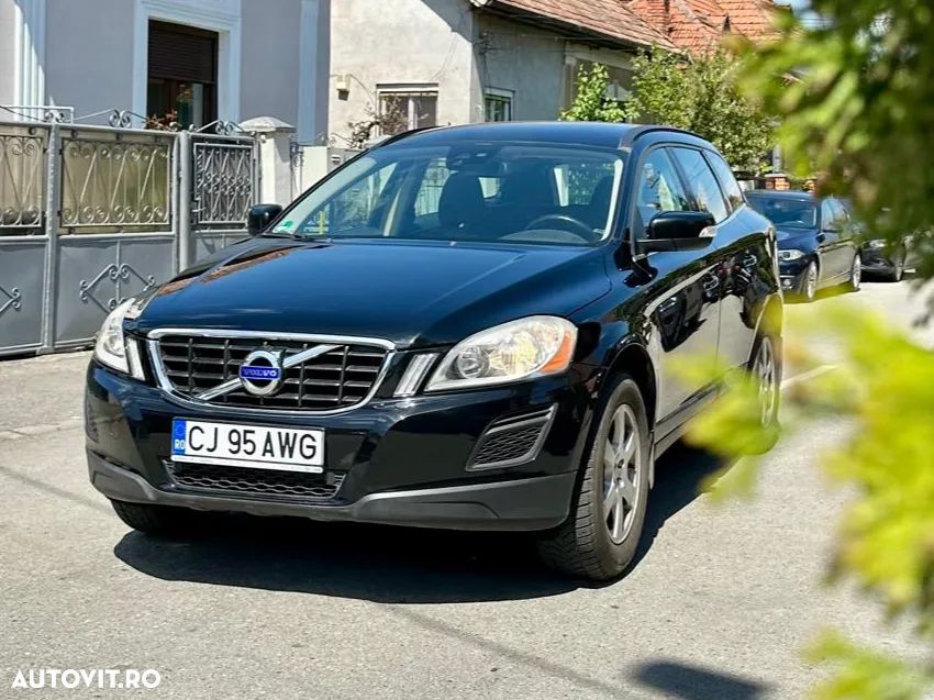 Volvo XC 60 DRIVe Momentum - 1