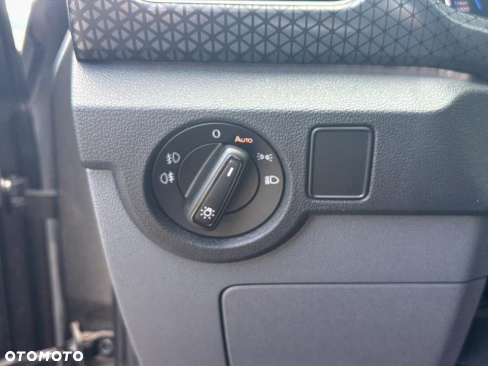 Volkswagen T-Cross - 21
