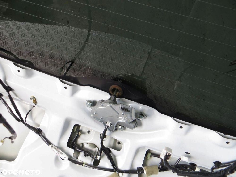 SUZUKI VITARA III KLAPA BAGAŻNIKA ZNL 14- - 9