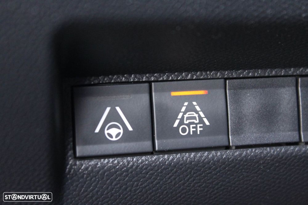 Peugeot e-2008 50 kWh GT - 9