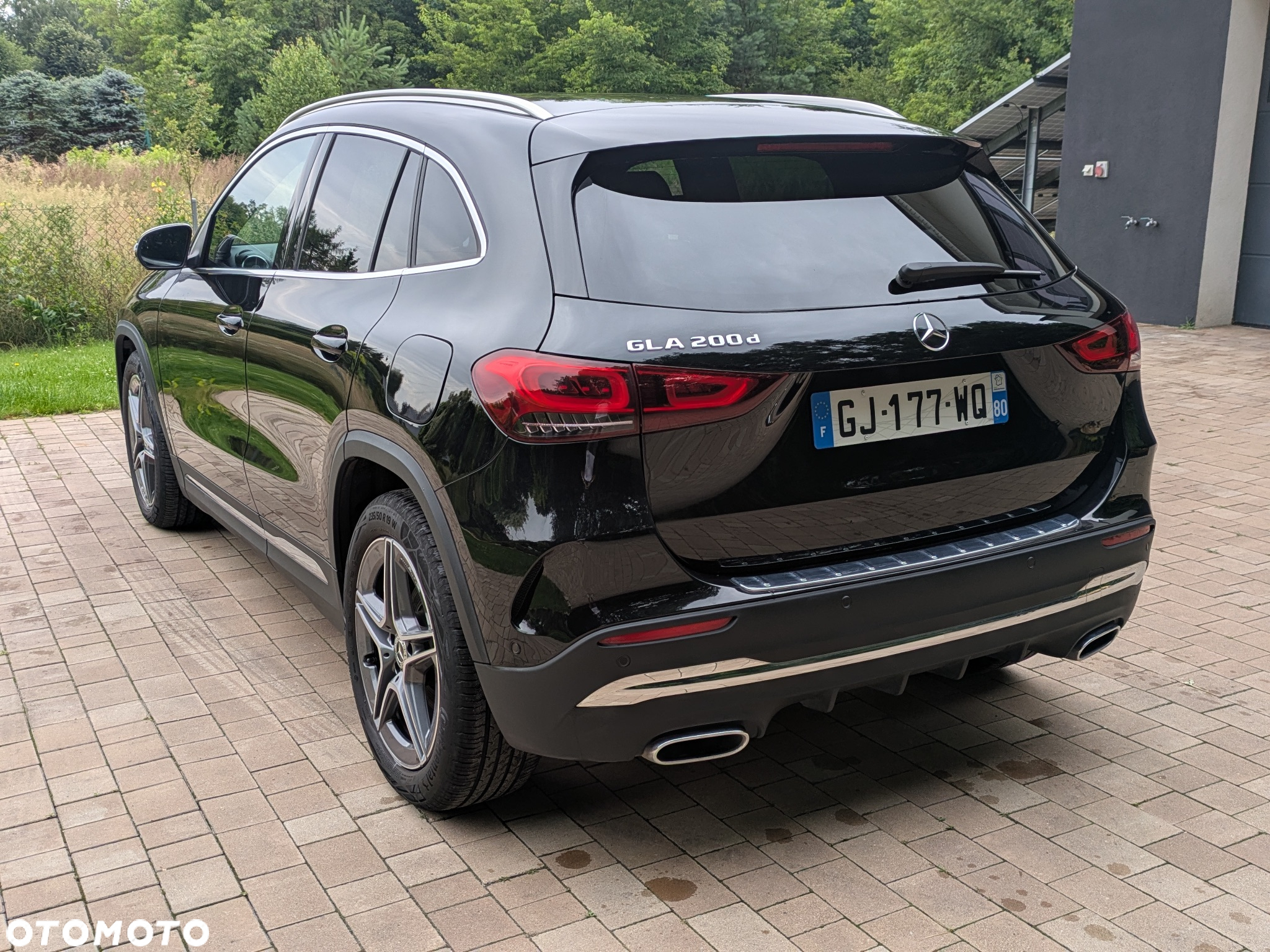 Mercedes-Benz GLA - 10