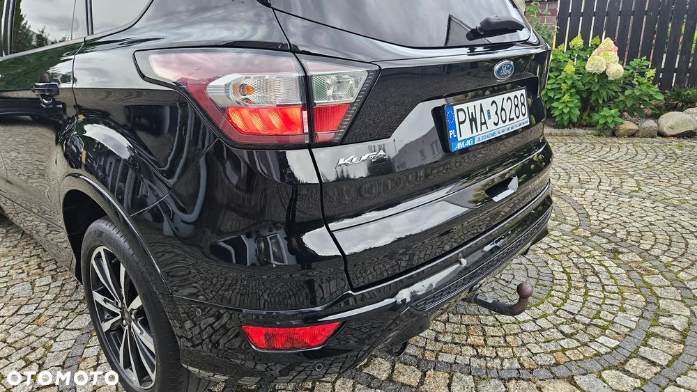 Ford Kuga 2.0 TDCi 2x4 ST-Line - 27